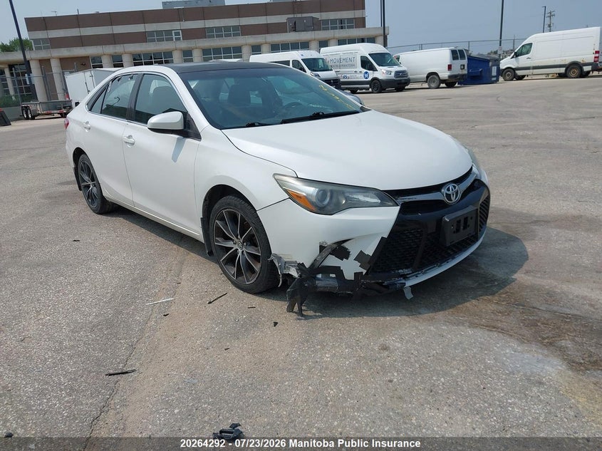 2015 TOYOTA CAMRY XSE