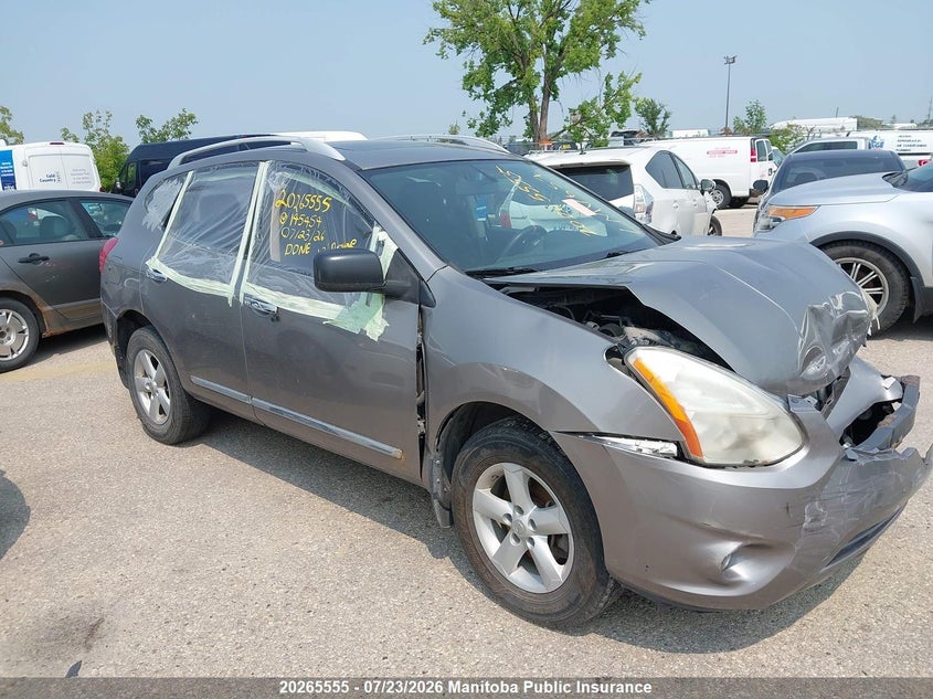 2013 NISSAN ROGUE S