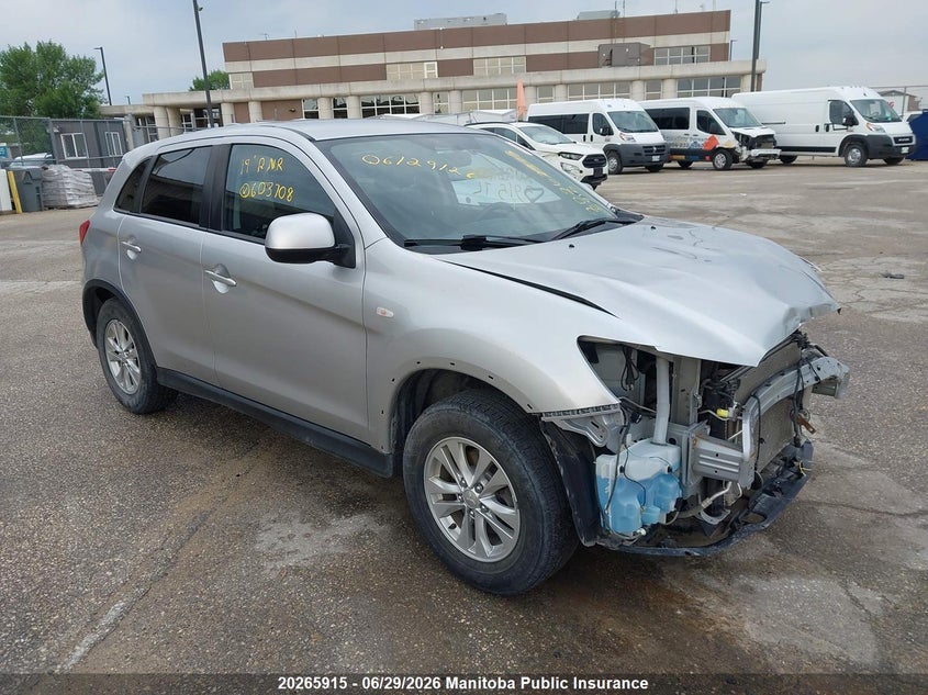 2019 MITSUBISHI RVR SE