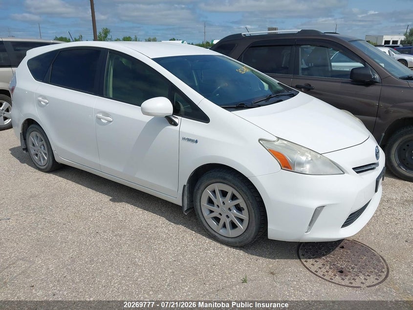 2013 TOYOTA PRIUS V