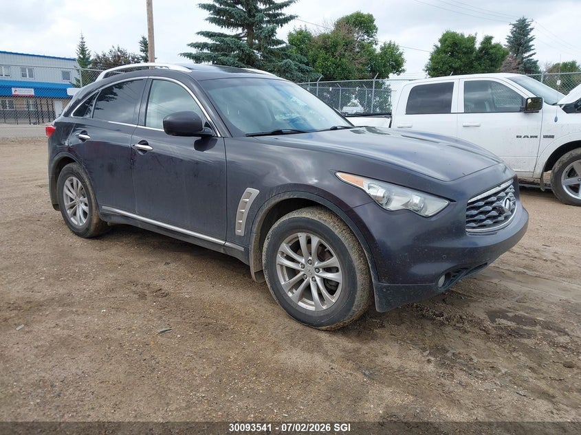 2010 INFINITI FX35