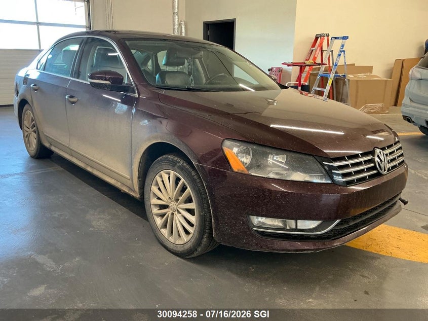 2013 VOLKSWAGEN PASSAT SEL