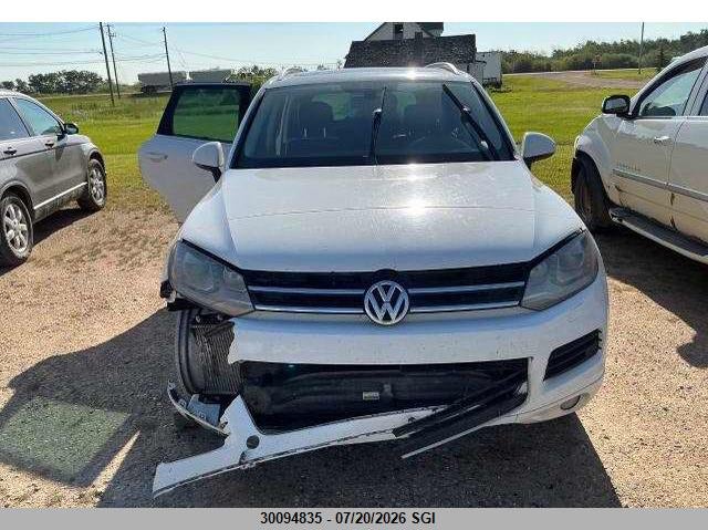 2013 VOLKSWAGEN TOUAREG V6 TDI