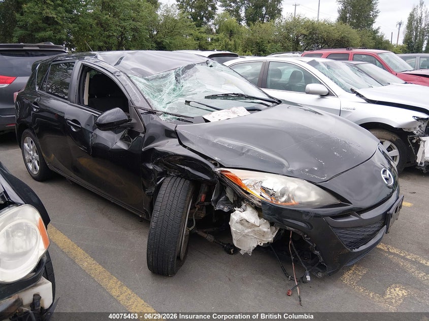 2011 MAZDA 3 S