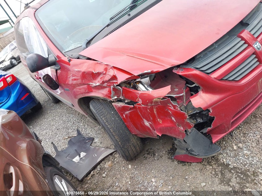 2005 DODGE CARAVAN SE