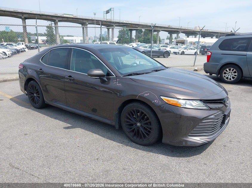 2018 TOYOTA CAMRY