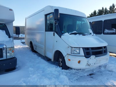 2013 ISUZU COMMERCIAL VAN  