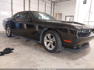 2016 DODGE CHALLENGER SXT