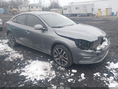 2017 VOLVO S60 T5 DYNAMIC