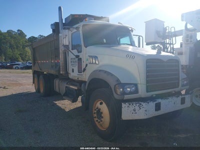 2013 MACK 700 GU700