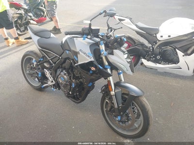 2024 SUZUKI GSX800 R