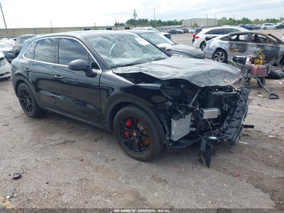 2024 PORSCHE CAYENNE S