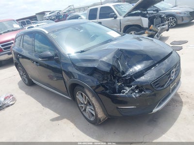 2017 VOLVO V60 CROSS COUNTRY T5