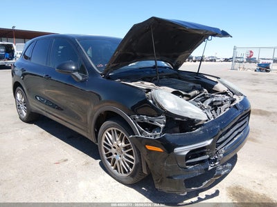 2017 PORSCHE CAYENNE S