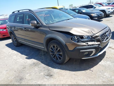 2015 VOLVO XC70 T6