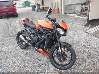 2025 TRIUMPH MOTORCYCLE STREET TRIPLE 765 R