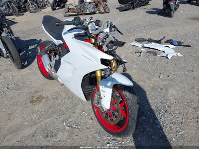 2017 DUCATI SUPERSPORT