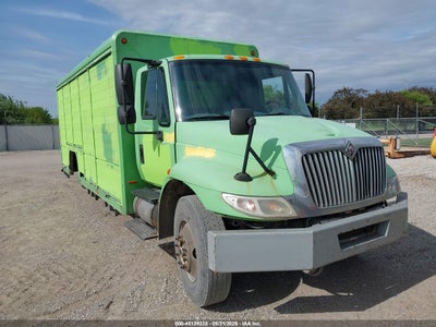 2002 INTERNATIONAL 4000 4300