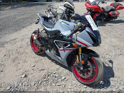 2024 SUZUKI GSX-R1000 R