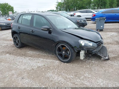 2013 VOLKSWAGEN GOLF 2.5L 4-DOOR