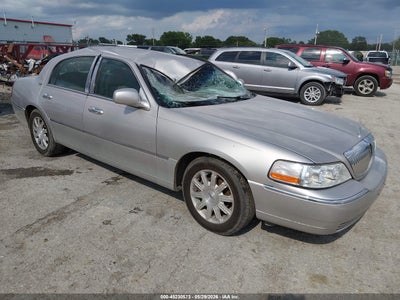 2009 LINCOLN TOWN CAR SIGNATURE LIMITED