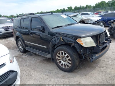 2011 NISSAN PATHFINDER LE