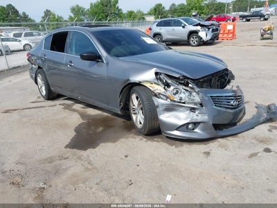 2013 INFINITI G37X  