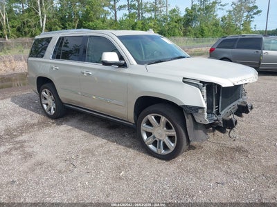 2017 CADILLAC ESCALADE PREMIUM LUXURY