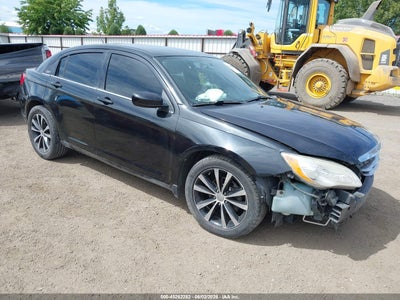 2011 CHRYSLER 200 LX