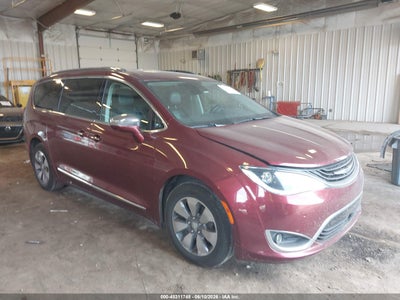 2018 CHRYSLER PACIFICA HYBRID LIMITED