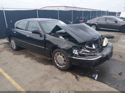2007 LINCOLN TOWN CAR SIGNATURE LIMITED