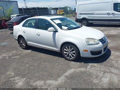 2010 VOLKSWAGEN JETTA SE
