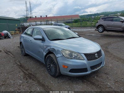 2011 SUZUKI KIZASHI SE