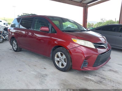 2018 TOYOTA SIENNA LE 8 PASSENGER