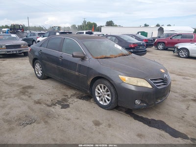 2010 TOYOTA CAMRY XLE V6