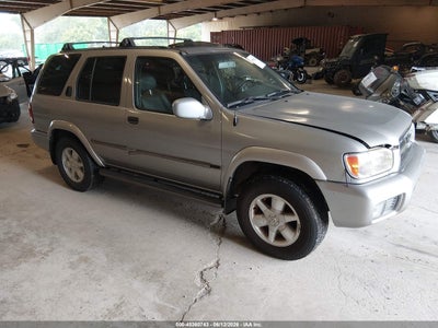 2001 NISSAN PATHFINDER LE