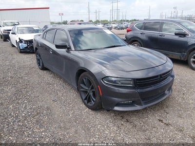 2016 DODGE CHARGER SXT