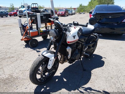 2022 TRIUMPH MOTORCYCLE TRIDENT 660  