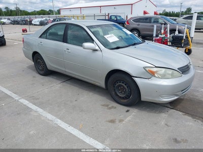 2002 TOYOTA CAMRY XLE