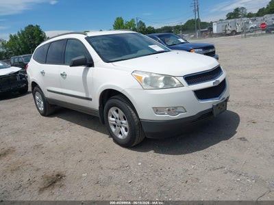 2011 CHEVROLET TRAVERSE LS