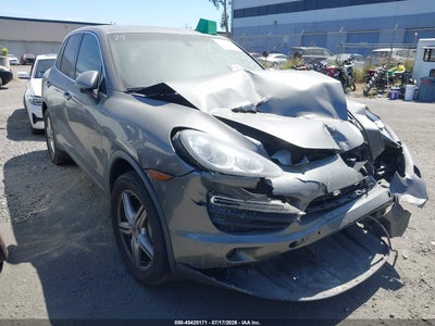 2014 PORSCHE CAYENNE S