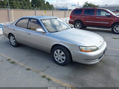 1996 LEXUS ES 300