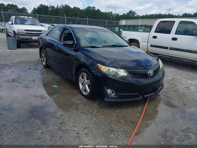 2013 TOYOTA CAMRY SE