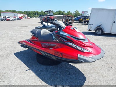 2015 YAMAHA PERSONAL WATERCRAFT