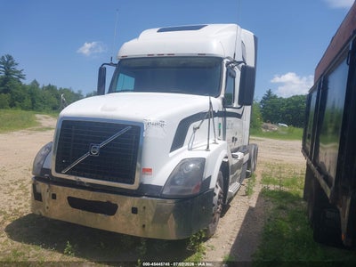 2011 VOLVO VN VNL