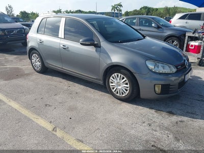 2013 VOLKSWAGEN GOLF 2.5L 4-DOOR