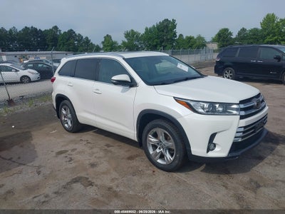 2017 TOYOTA HIGHLANDER LIMITED