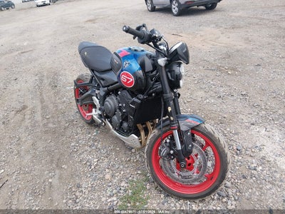 2026 TRIUMPH MOTORCYCLE TRIDENT 660  