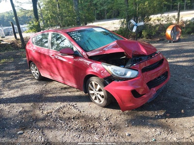 2013 HYUNDAI ACCENT SE