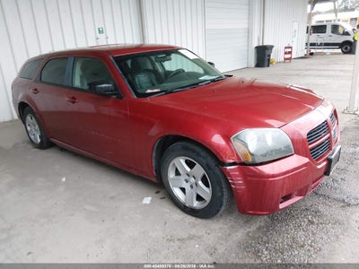2005 DODGE MAGNUM SE